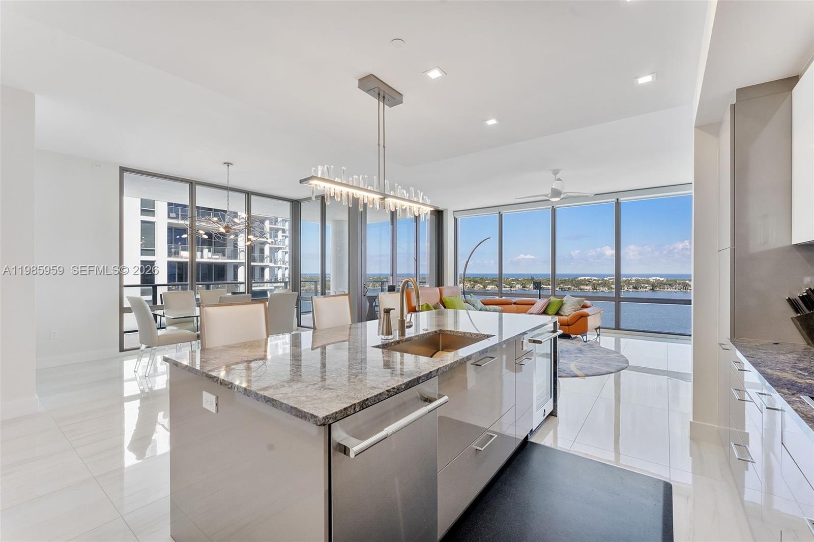 WATER CLUB 3 NORTH PALM B - Residential