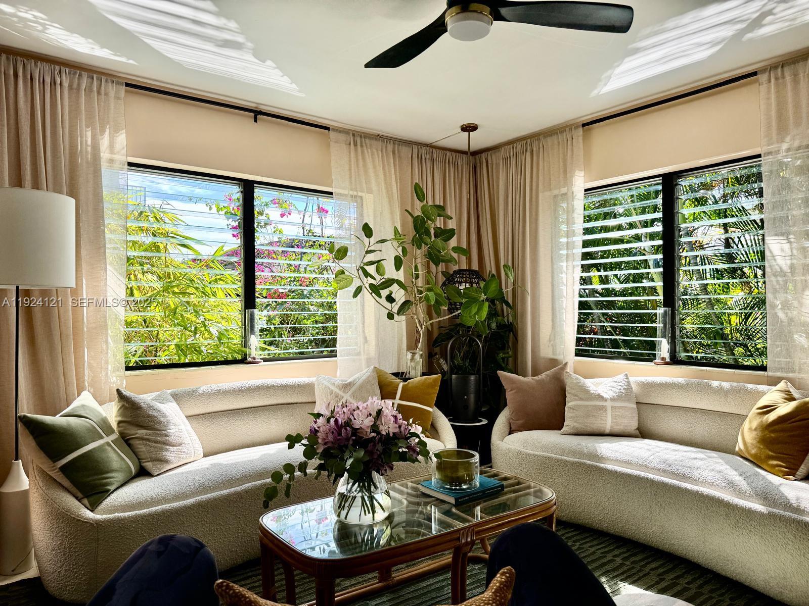 1127 Meridian Ave 8-1127