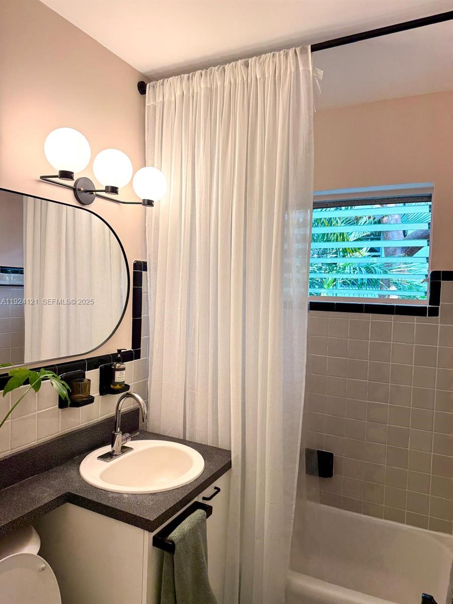 PARK SQUARE CONDO - Residential