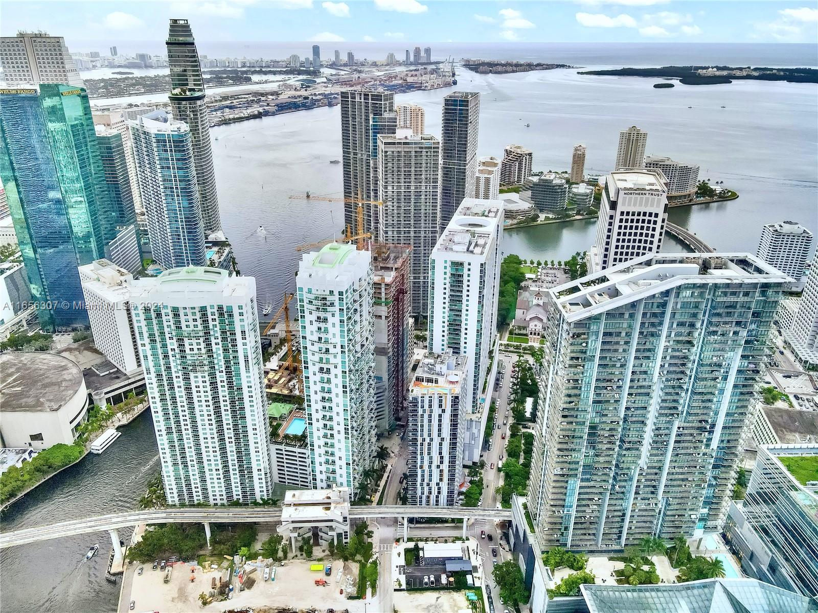 Rental Property at 31 Se 6th St 2203, Miami, Broward County, Florida - Bedrooms: 1 
Bathrooms: 1  - $3,500 MO.