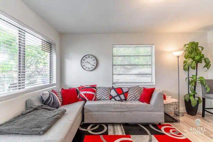 BUENA VISTA HEIGHTS ADDN - Residential Income