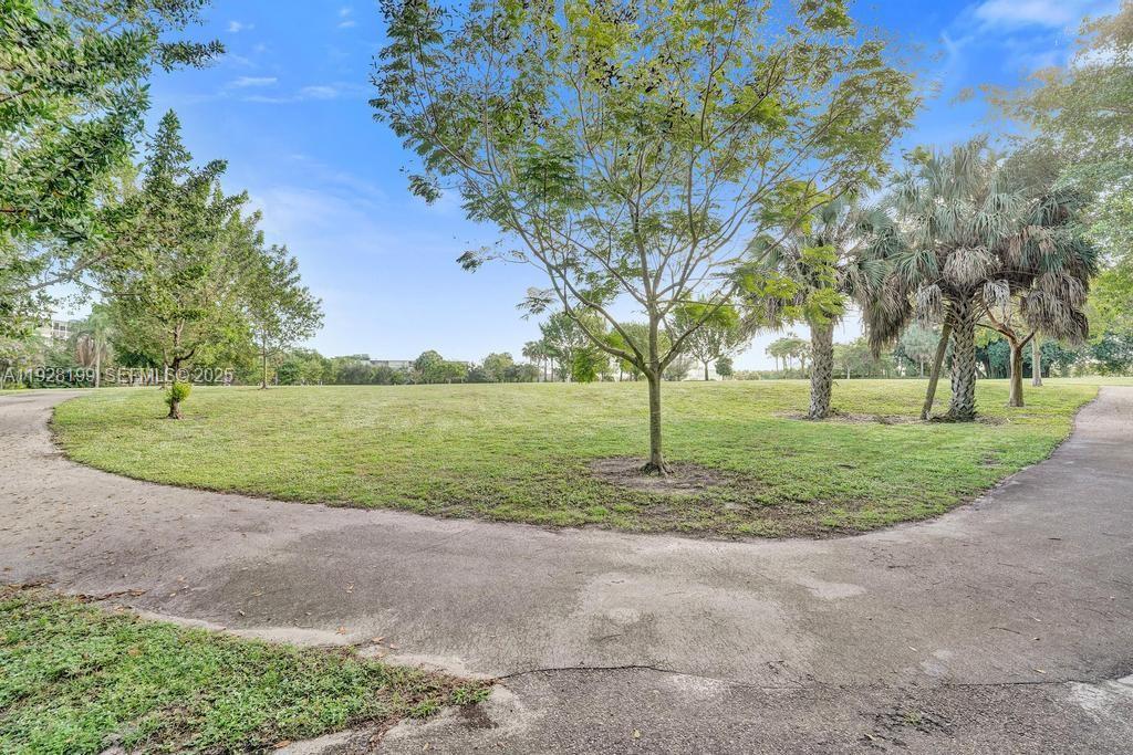 HILLCREST COUNTRY CLUB 16 - Residential