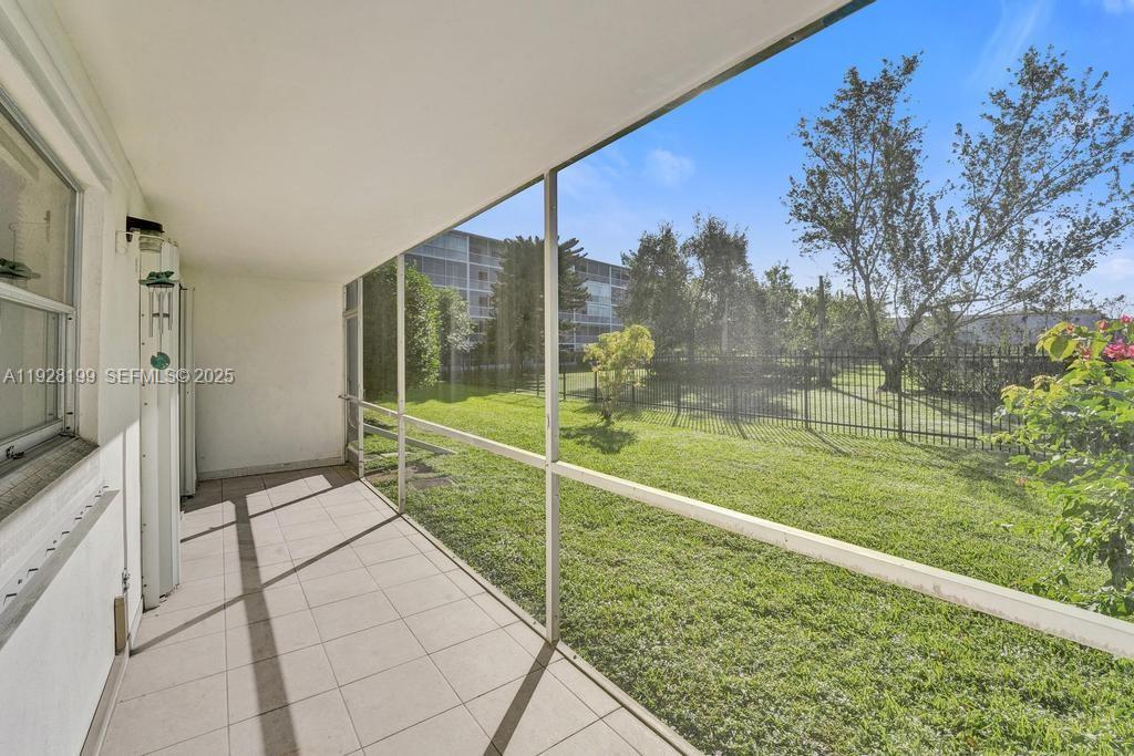 HILLCREST COUNTRY CLUB 16 - Residential