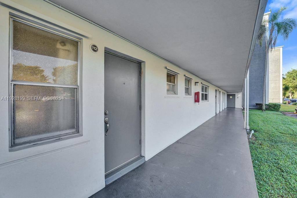 HILLCREST COUNTRY CLUB 16 - Residential