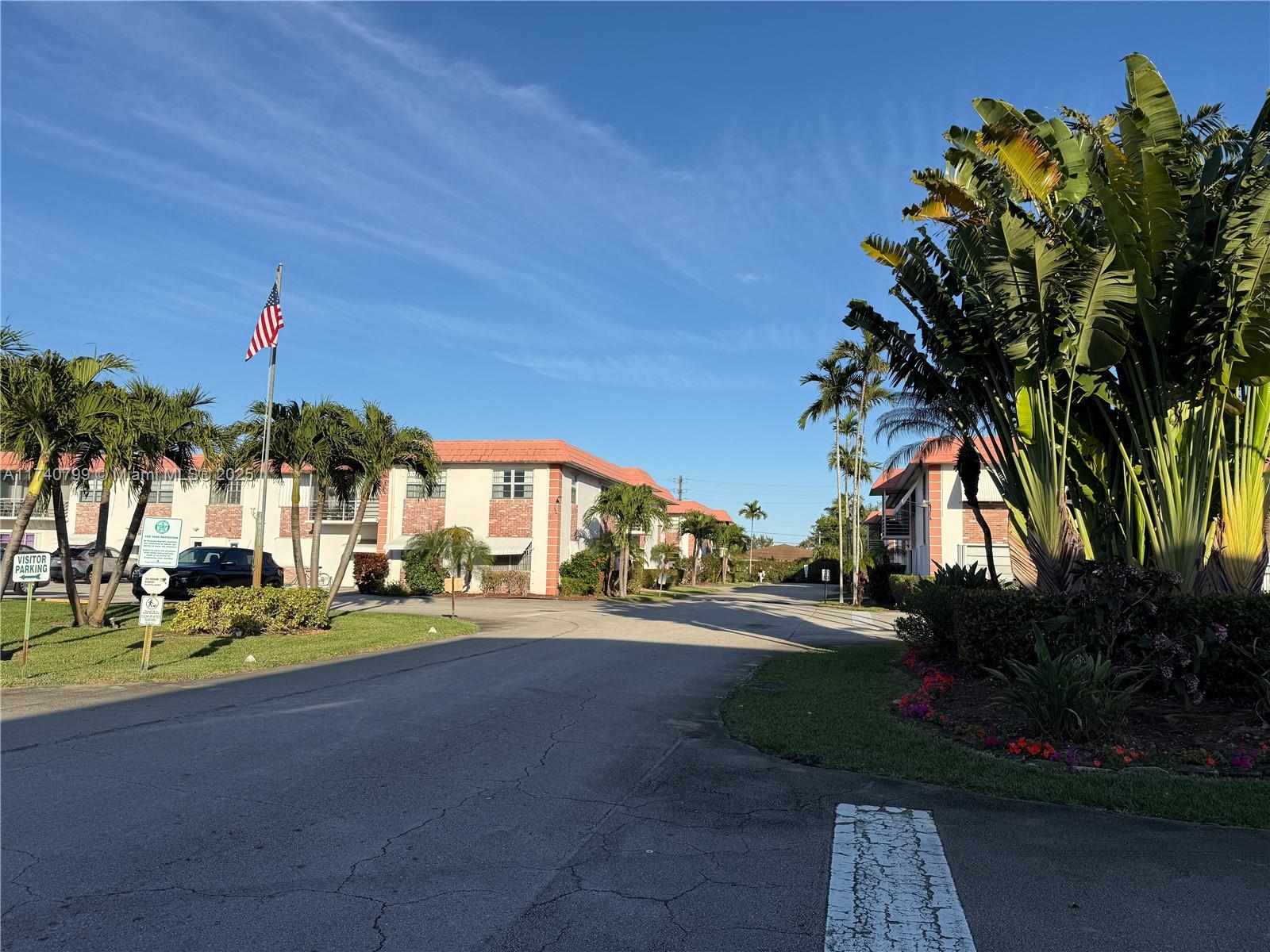 EVERETT ARMS NO 5 CONDO - Residential