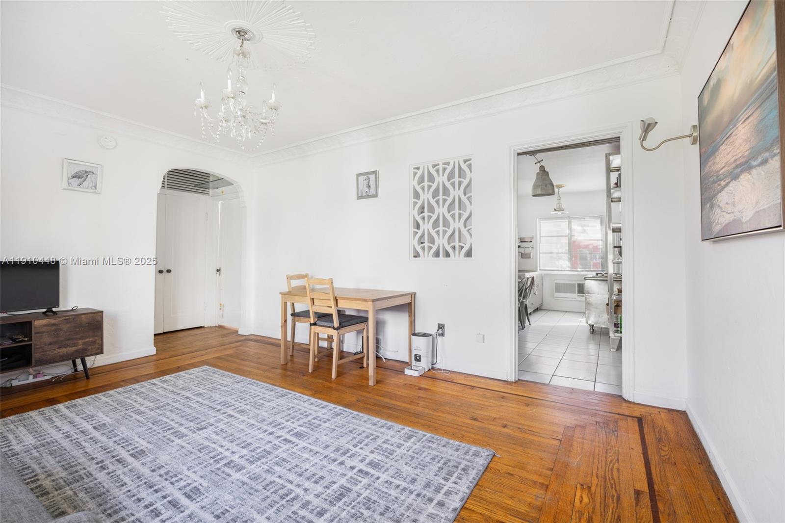 FLAMINGO WAVE CONDO - Residential