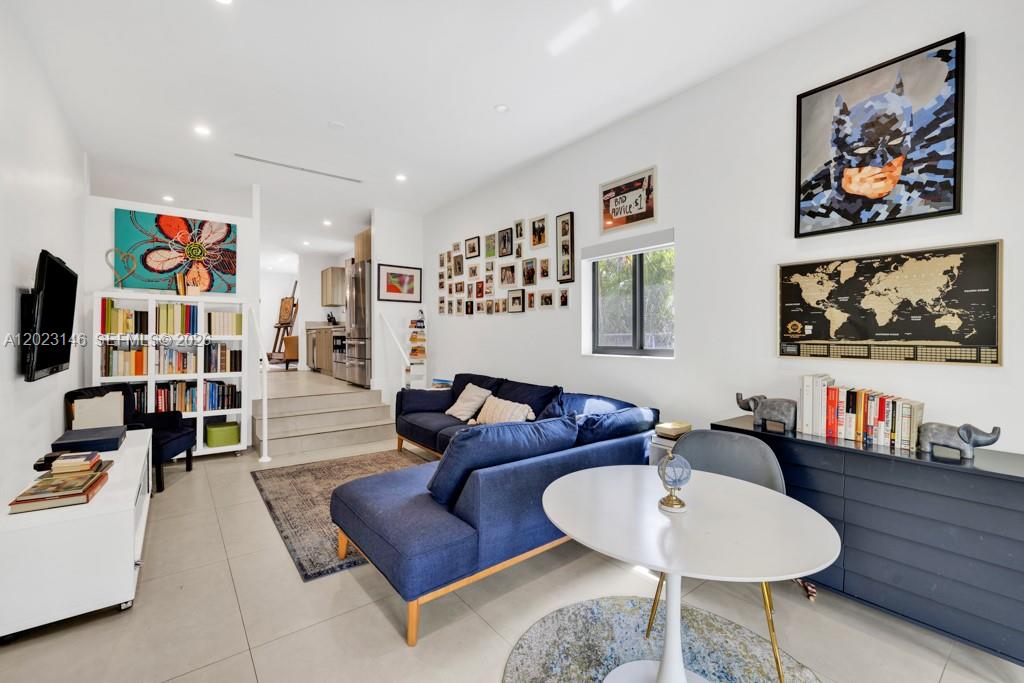 MIAMI SHORES SEC 3 - Residential