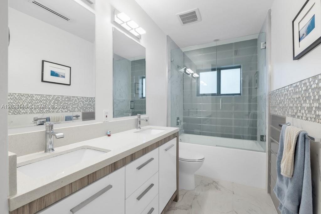 MIAMI SHORES SEC 3 - Residential
