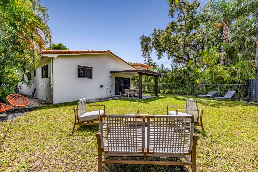 MIAMI SHORES SEC 3 - Residential