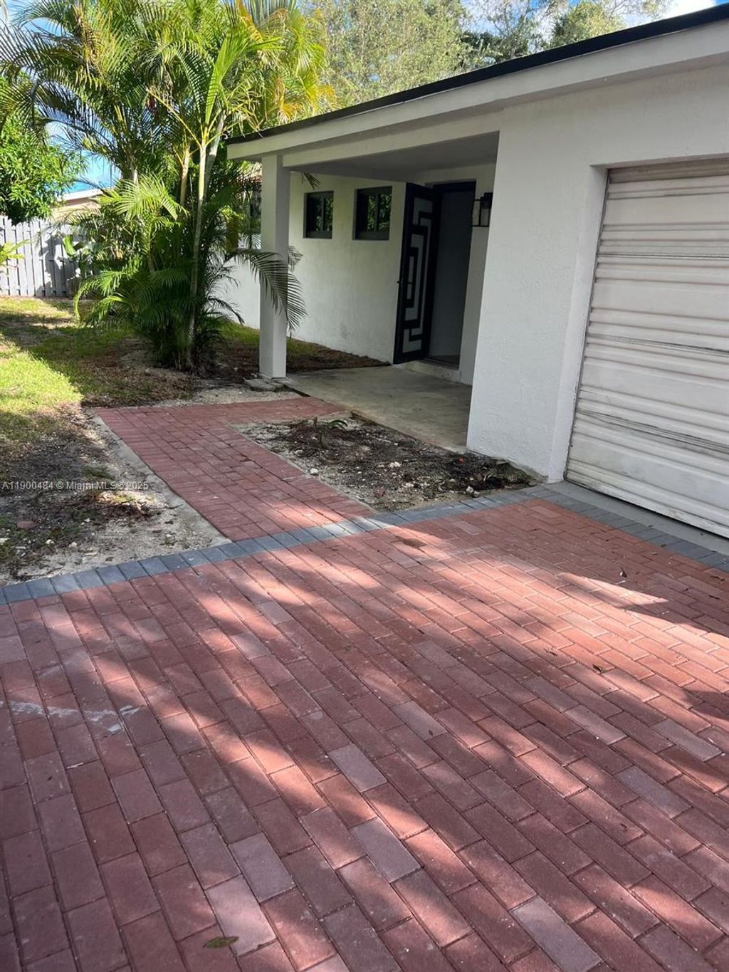 Photo of 454 Dover Rd, Jupiter, FL 33469 (MLS # A11900484)