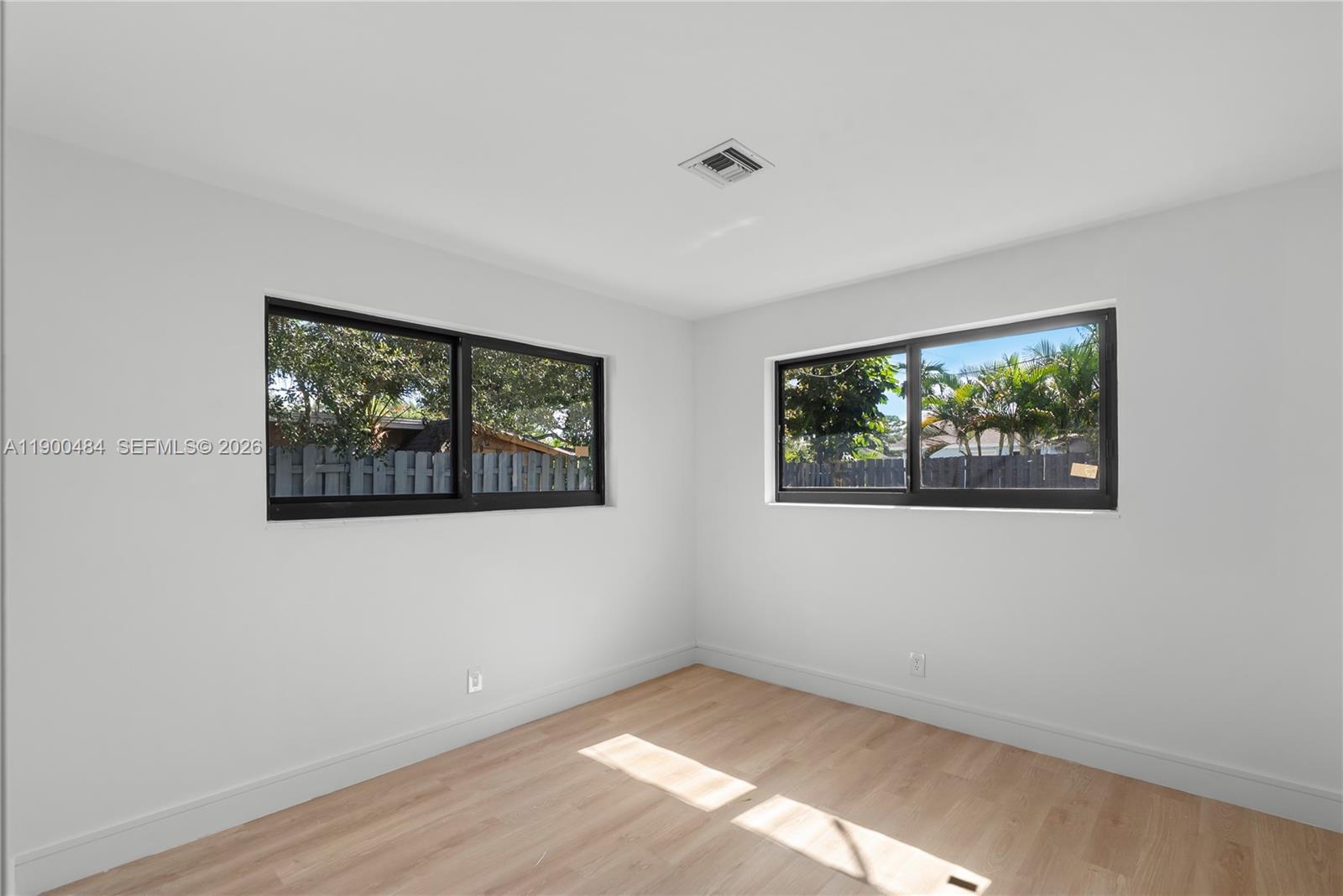 JUPITER IN THE PINES SEC - Residential