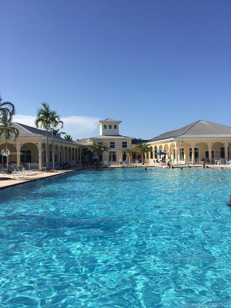 MARTINIQUE AT OASIS REPLA - Residential Lease