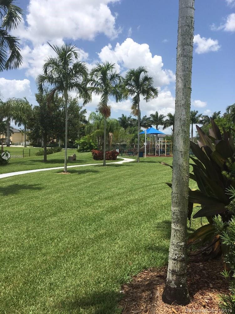 MARTINIQUE AT OASIS REPLA - Residential Lease