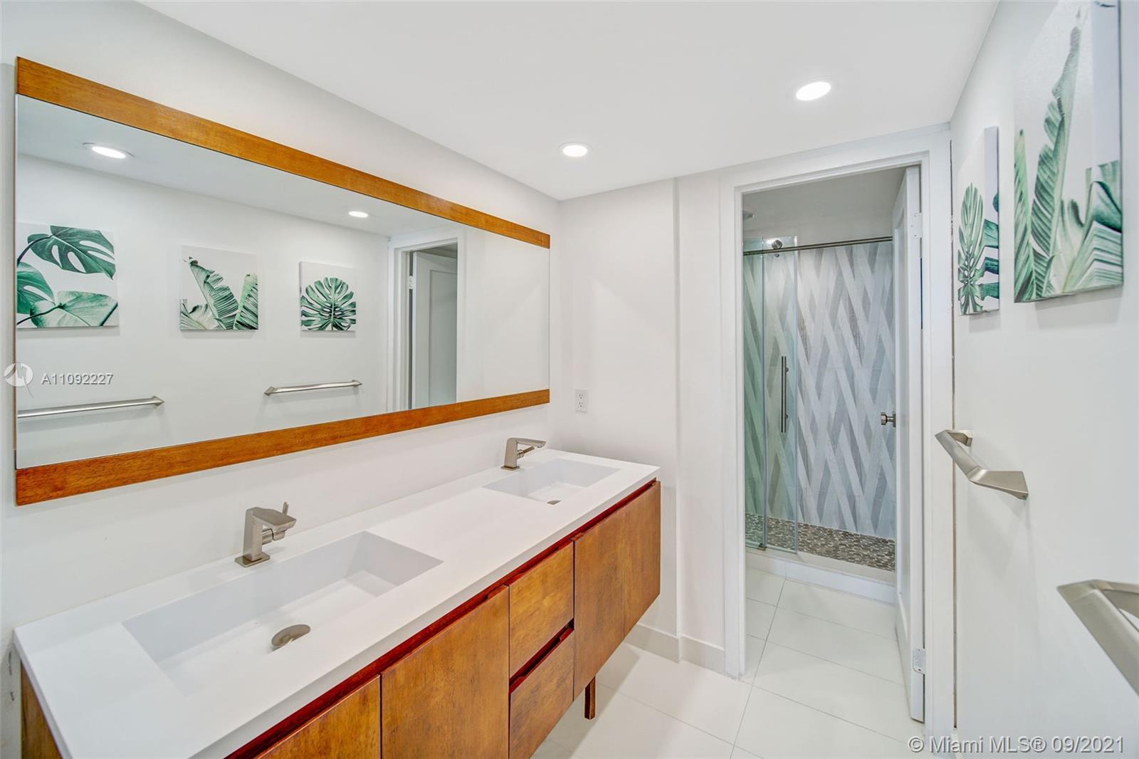 ARLEN HOUSE EAST CONDO - Residential