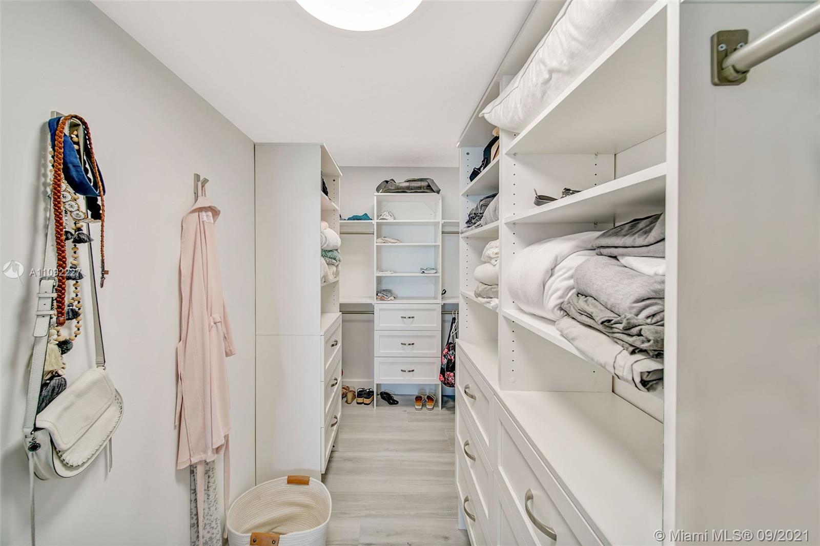 ARLEN HOUSE EAST CONDO - Residential