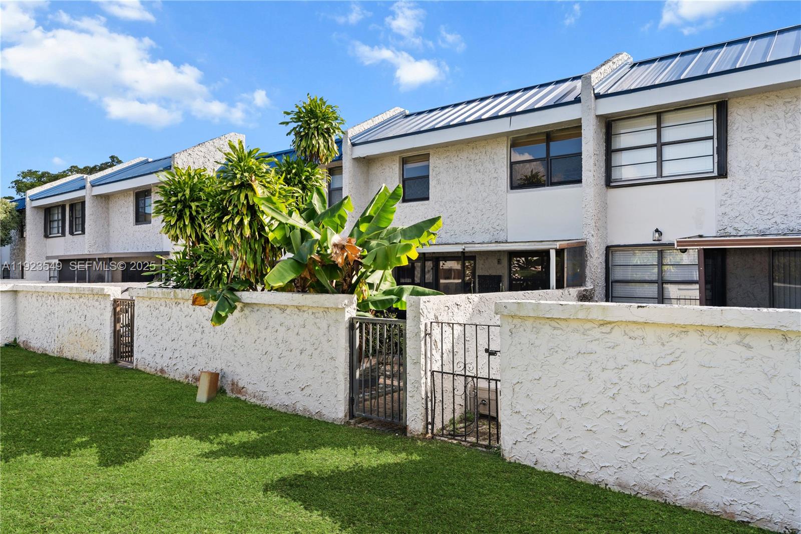 VILLAS OF SHERIDAN - Residential