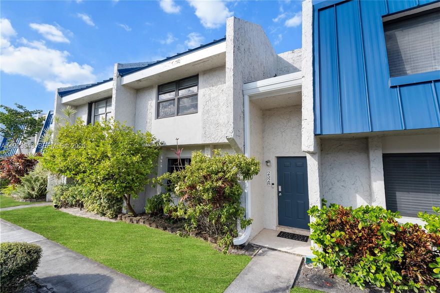 Fully remodeled townhome in Villas of Sheridan in Hollywood offering 2 bedrooms + 1 den (easily convertible to a 3rd bedroom), 2.5 bathrooms, and 1,830 sqft of living space. It features an open floor plan with elegant beige porcelain floors that resemble marble. The kitchen includes stainless steel appliances, black granite countertops, and a matching backsplash. Washer and dryer are conveniently located inside the unit. Oversized bedrooms offer excellent comfort and storage. The outdoor area features a screened terrace and a private garden. Major updates include a new roof (2025), impact windows and doors, new electric tankless water heater (2025), smart-home lighting readiness, prewiring for motorized shades, and A/C (2020). Villas of Sheridan offers a renovated pool, clubhouse, and tennis court. The condo association covers the roof, water, trash, and insurance. Excellent location within walking distance to TY Park and places of worship, and just 5–10 minutes from everyday shopping, A-rated charter schools, major highways, FLL Airport, and the beaches. Pets welcome. Motivated seller.