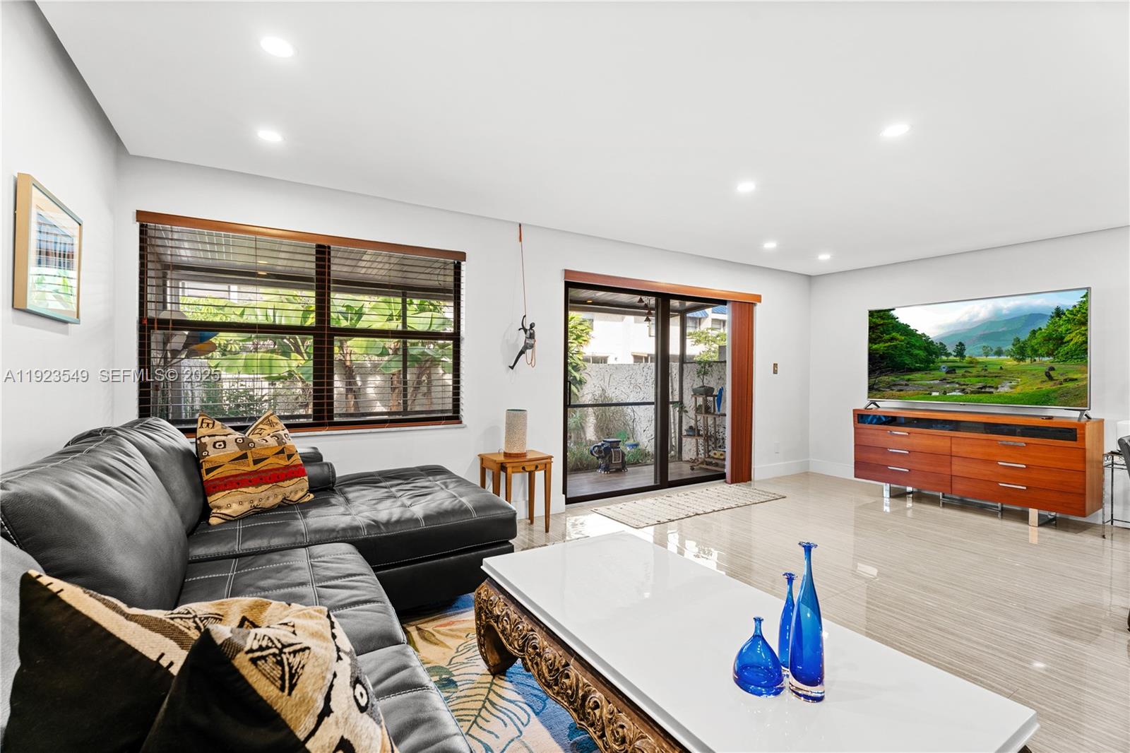 View photos, virtual tours, details... 2528 N 38 Ave D-32