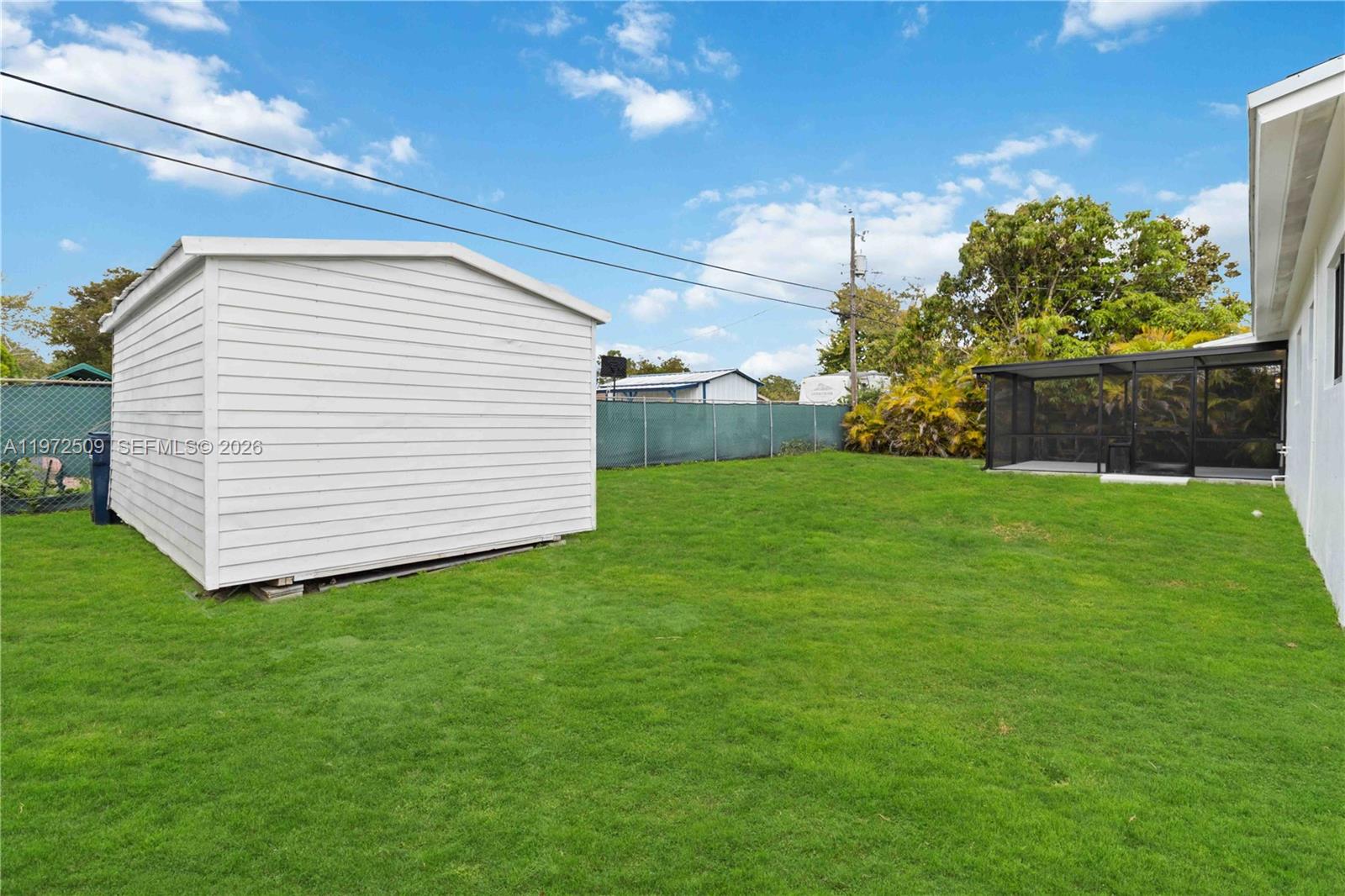 SO MIAMI HEIGHTS MANOR - Residential