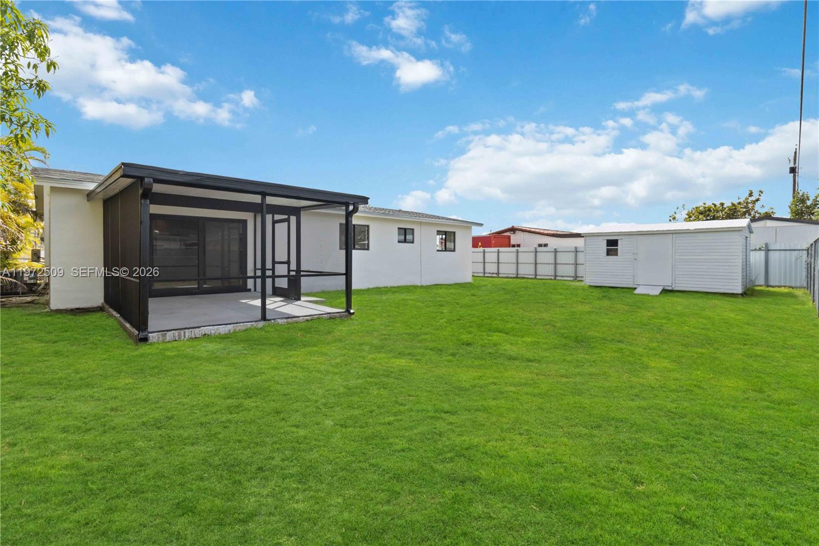 SO MIAMI HEIGHTS MANOR - Residential