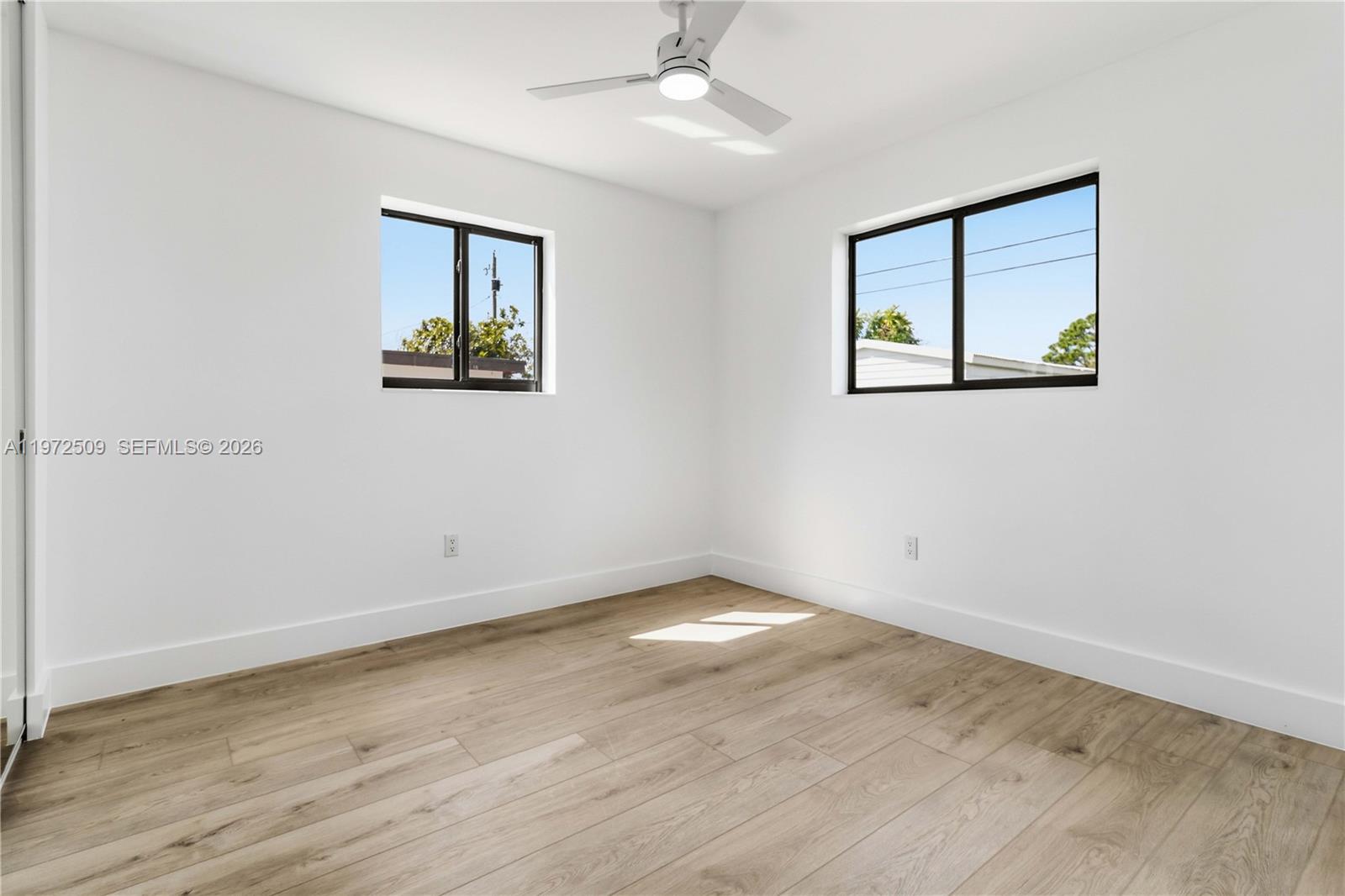 SO MIAMI HEIGHTS MANOR - Residential