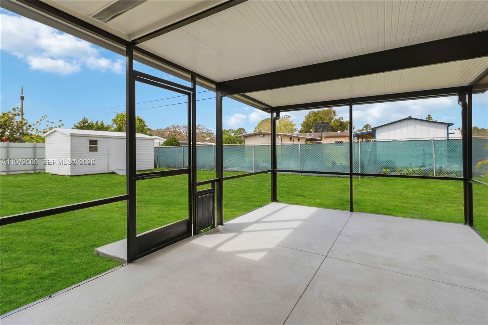 SO MIAMI HEIGHTS MANOR - Residential