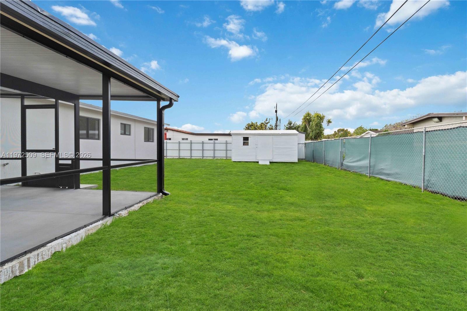 SO MIAMI HEIGHTS MANOR - Residential