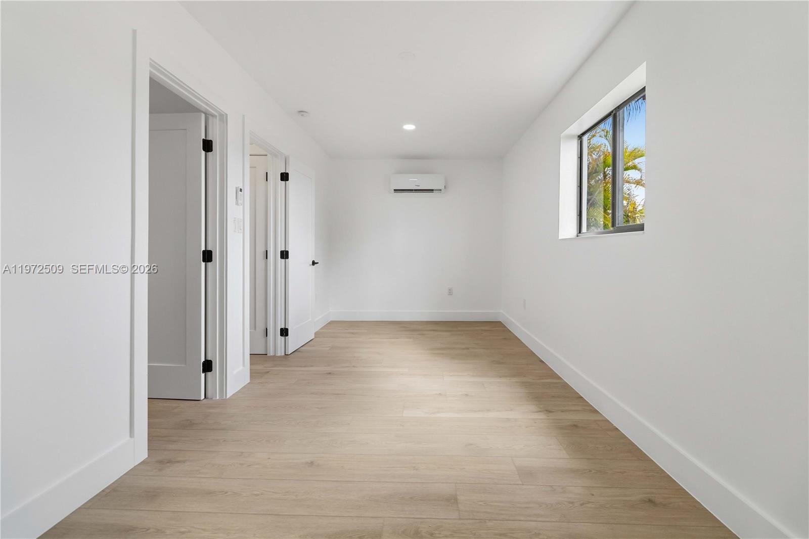 SO MIAMI HEIGHTS MANOR - Residential