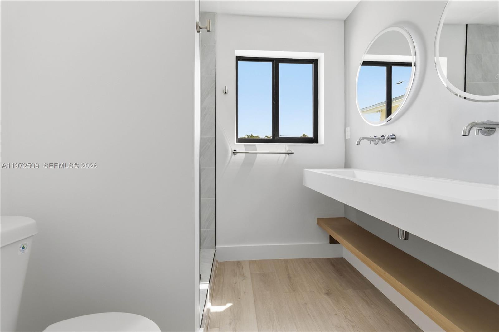 SO MIAMI HEIGHTS MANOR - Residential