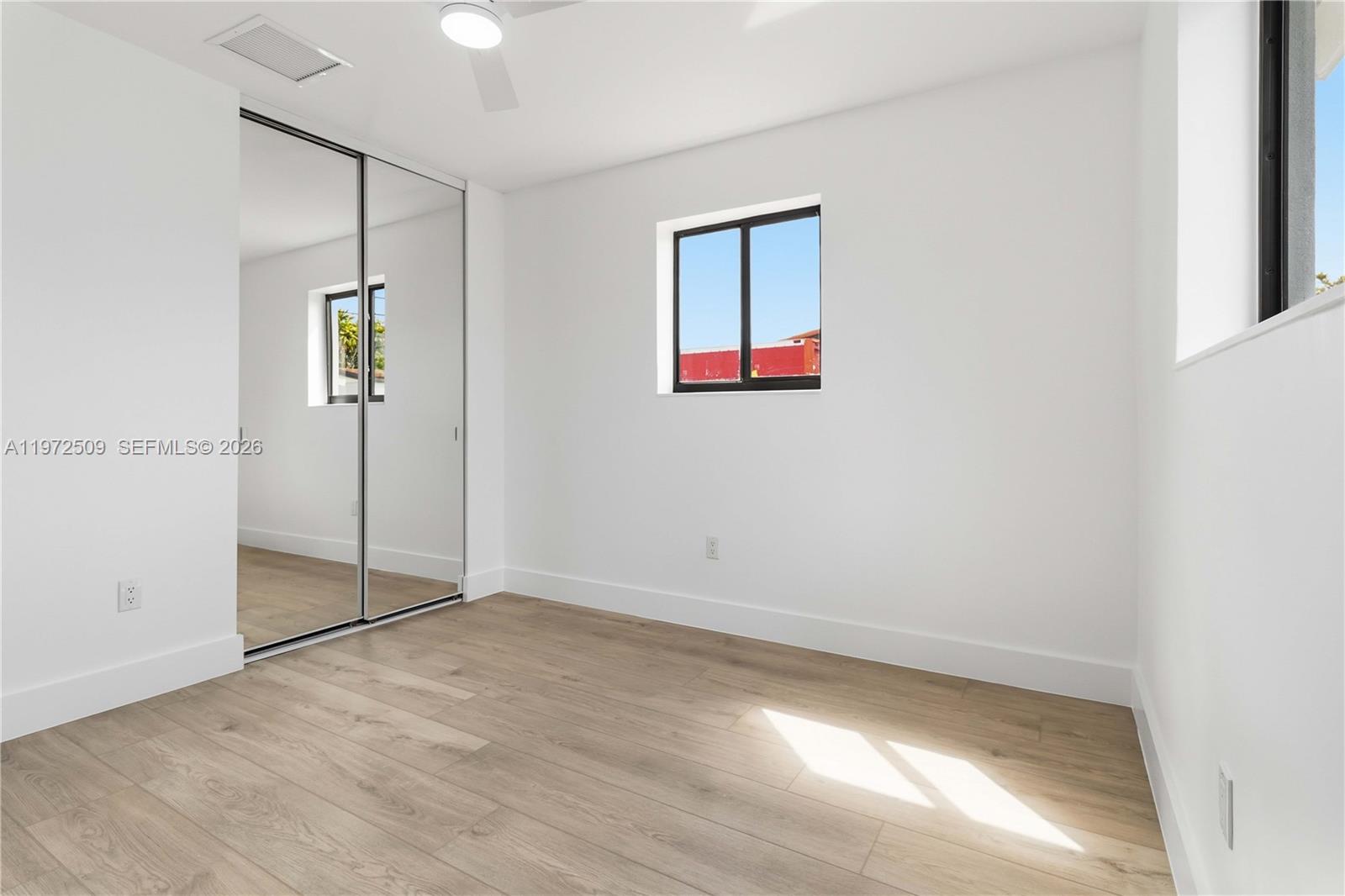 SO MIAMI HEIGHTS MANOR - Residential