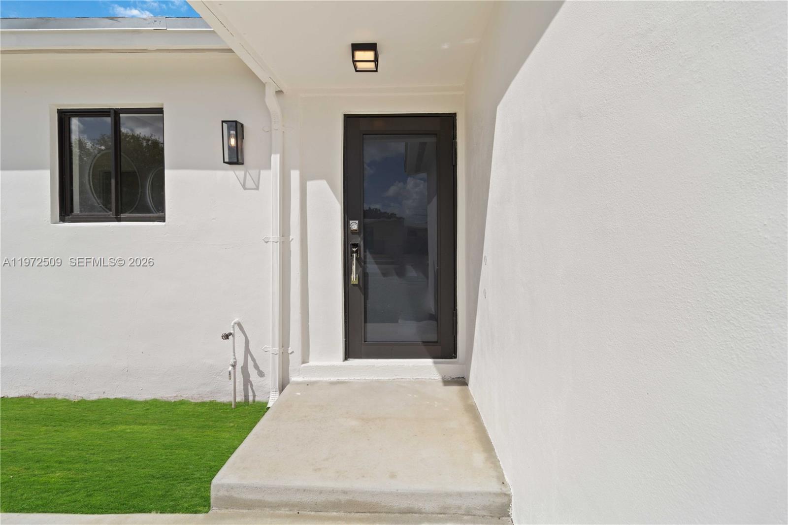 SO MIAMI HEIGHTS MANOR - Residential