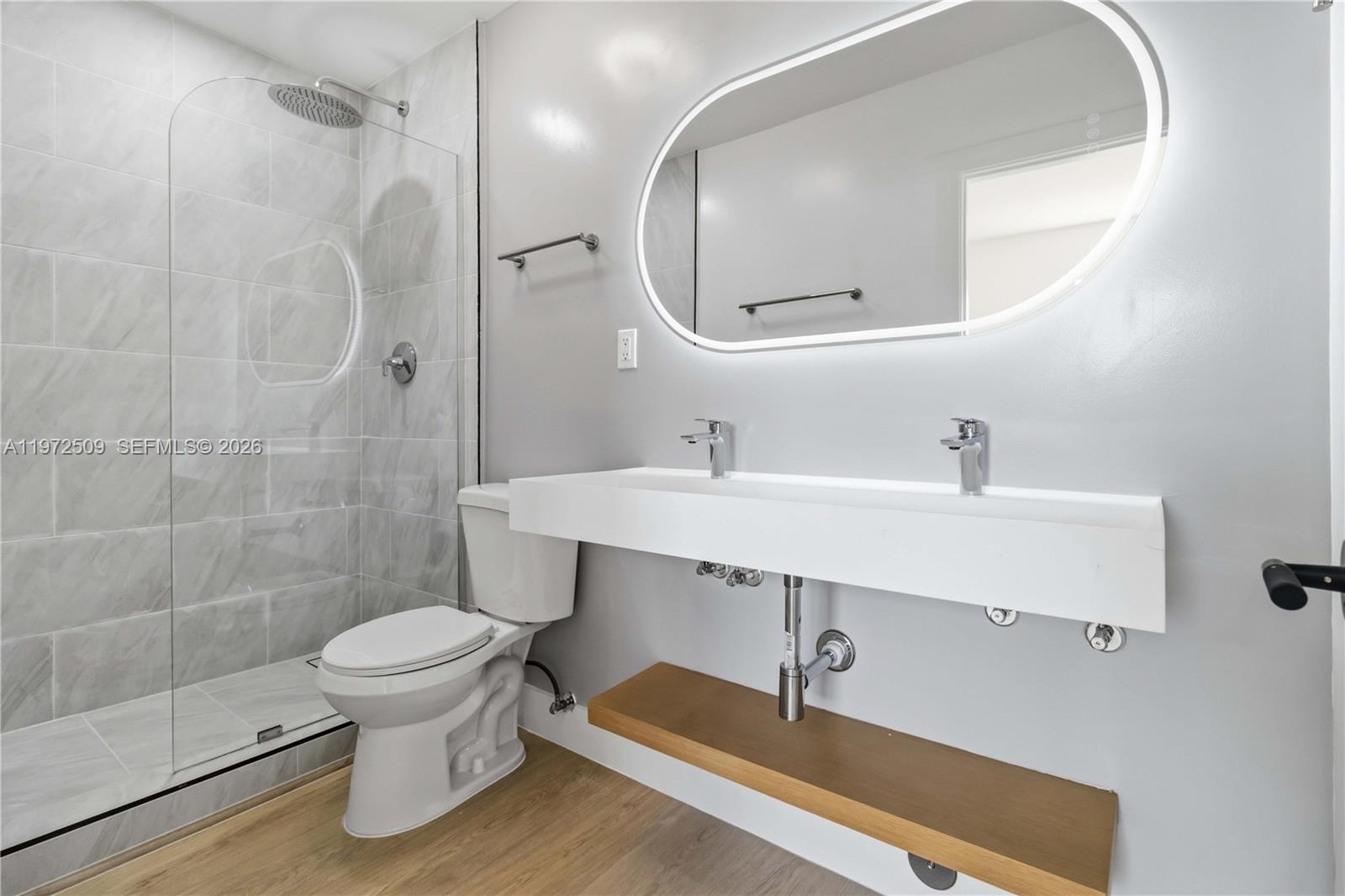 SO MIAMI HEIGHTS MANOR - Residential