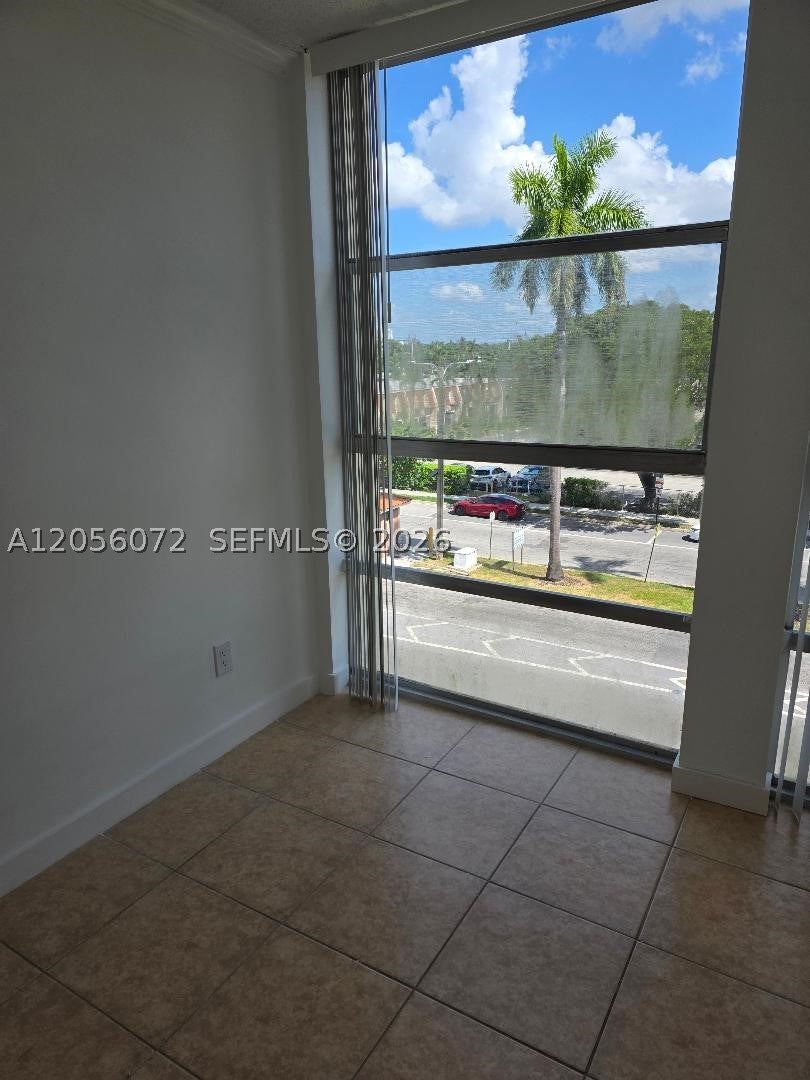 2000 Atlantic Shores Blvd 404