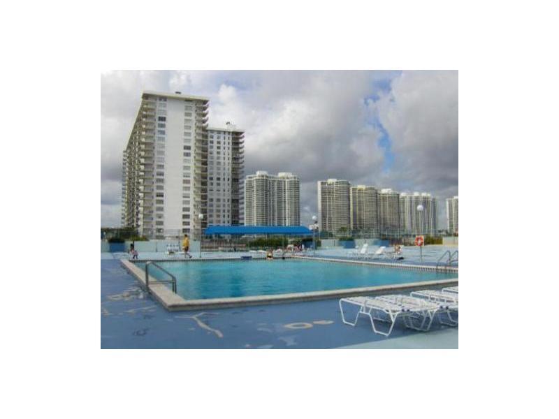 WINSTON TOWERS - Residential Lease