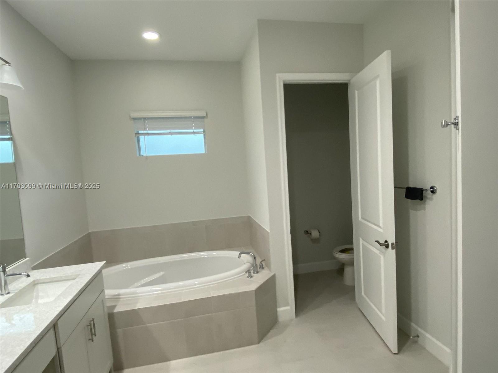 GROVES OF WESTLAKE - Residential Lease