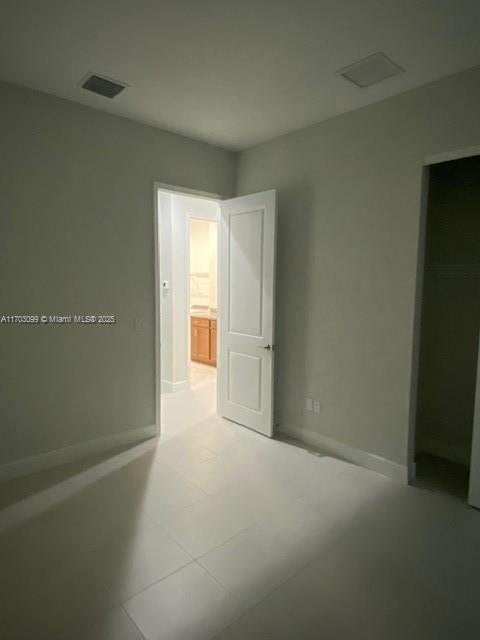 GROVES OF WESTLAKE - Residential Lease