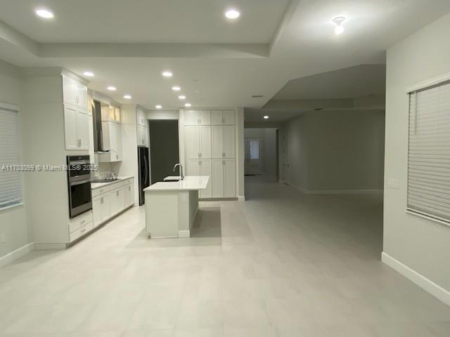 GROVES OF WESTLAKE - Residential Lease