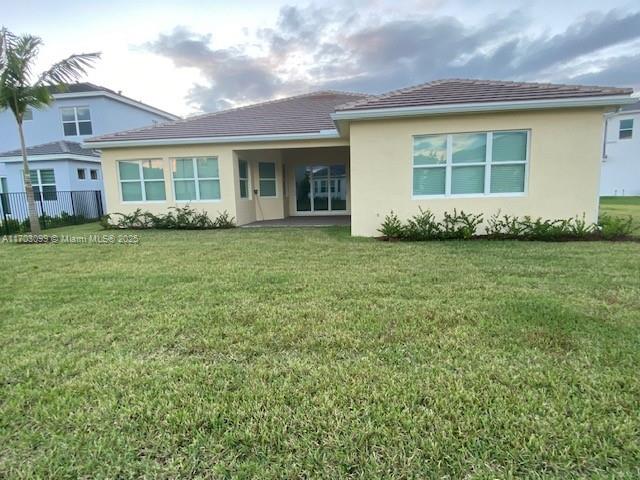 GROVES OF WESTLAKE - Residential Lease