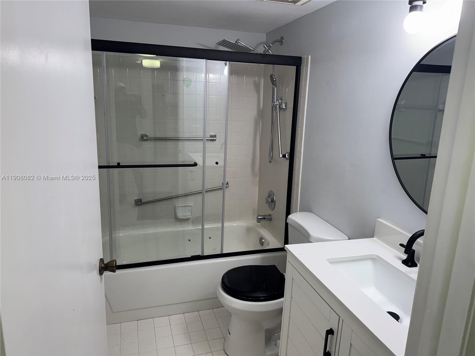 LUCERNE POINTE ONE,TWO,TH - Residential Lease