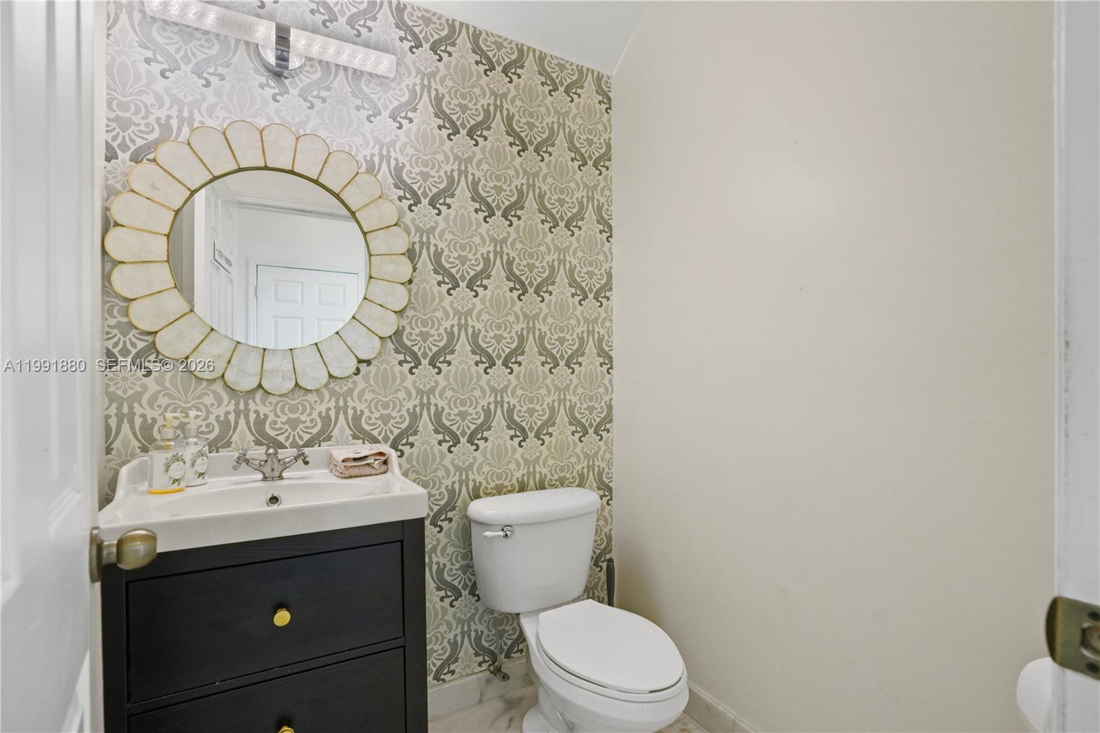 COUNTRYSIDE - Residential