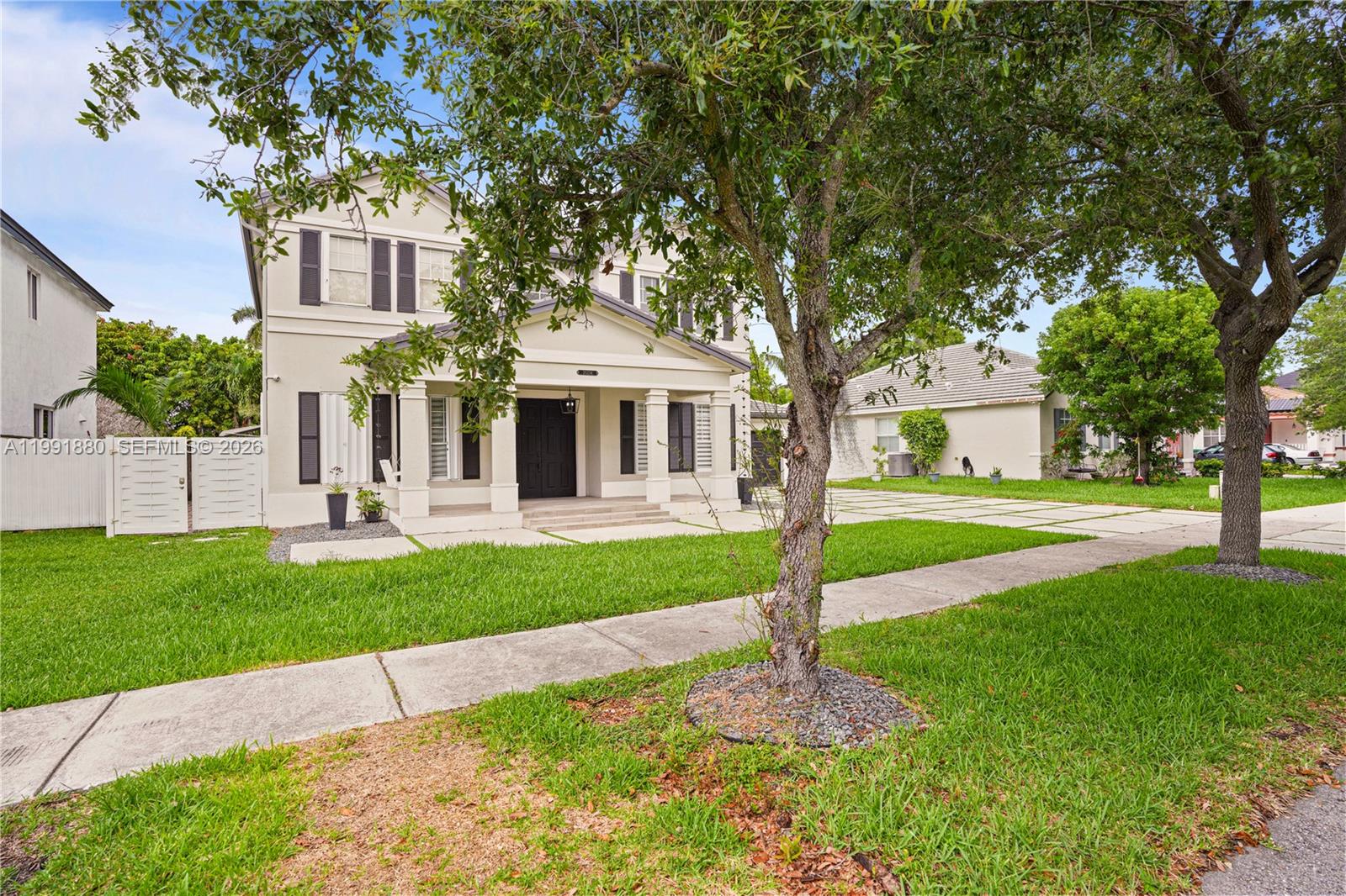 COUNTRYSIDE - Residential