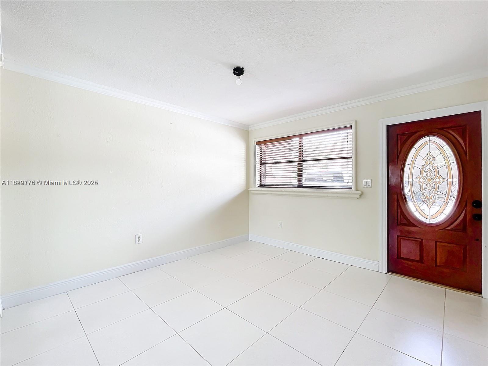 5350 W 26th Ave 118, Hialeah, FL, 33016/$369,000 3 5350 W 26th Ave 118