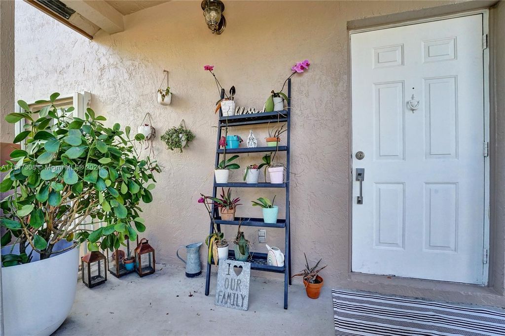 Photo of 10120 NW 6th St, Pembroke Pines, FL 33026 (MLS # A11547308)