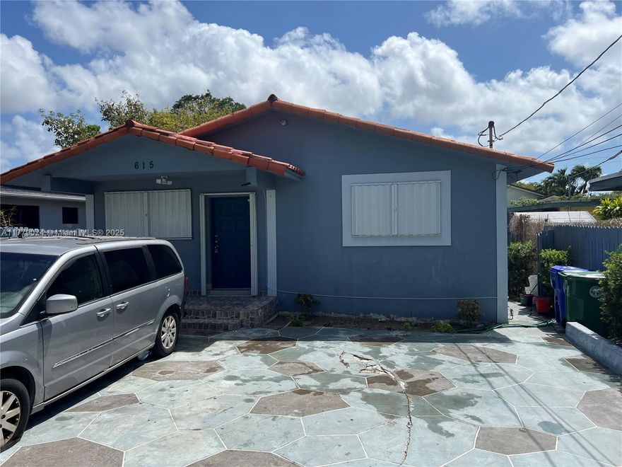 Embrace the vibrant and exhilarating Miami lifestyle with this fantastic rental opportunity! Situated in a prime location within the dynamic Miami area, this comfortable unit offers an exceptional blend of urban convenience and relaxed, comfortable living. Imagine stepping out your door and being just moments away from the pulsating energy of the city, yet having a tranquil retreat to come home to. This isn't just a place to live; it's a gateway to experiencing all that Miami has to offer.