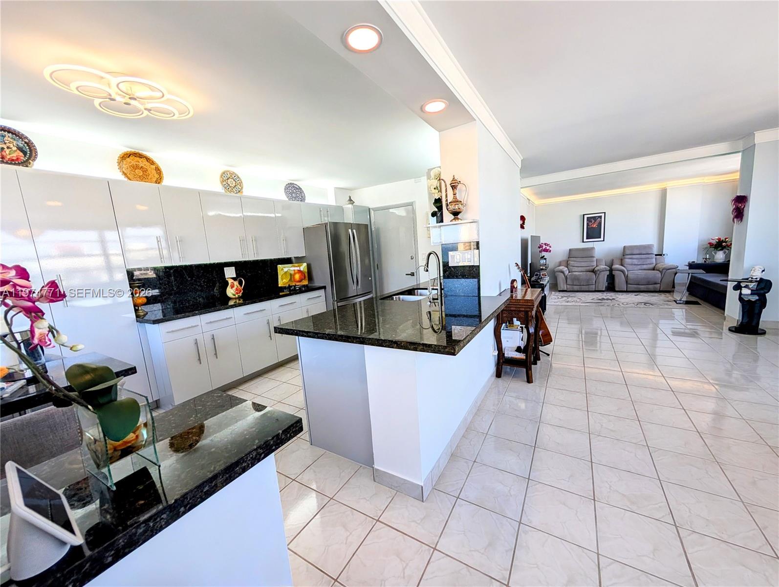 CLIFTON CONDO - Residential