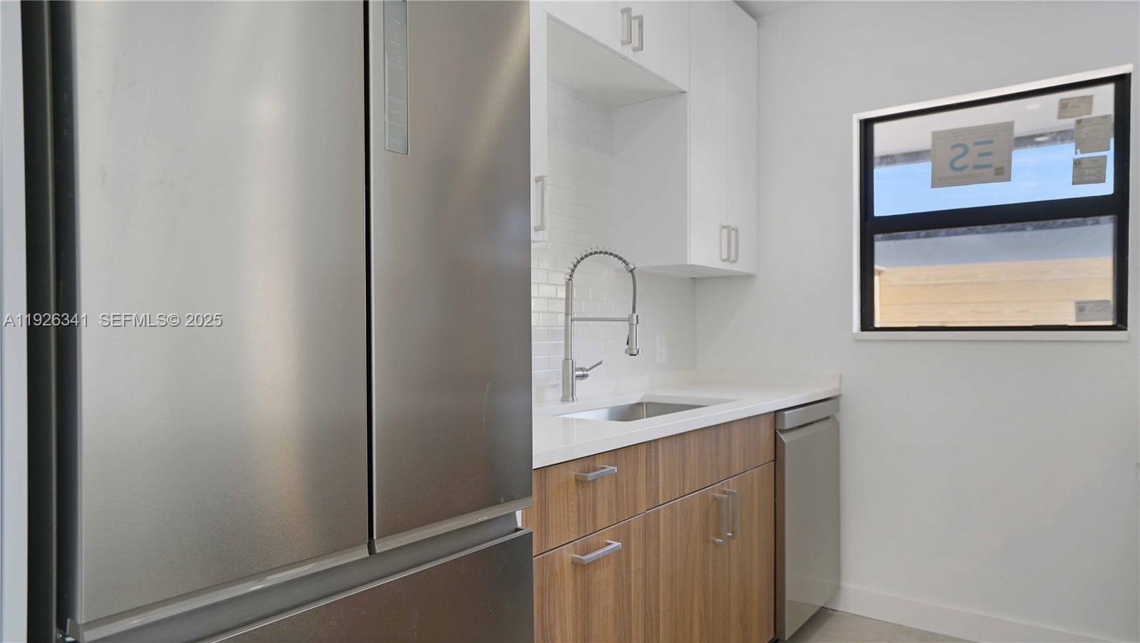 WAVERLY PLACE - Residential Lease