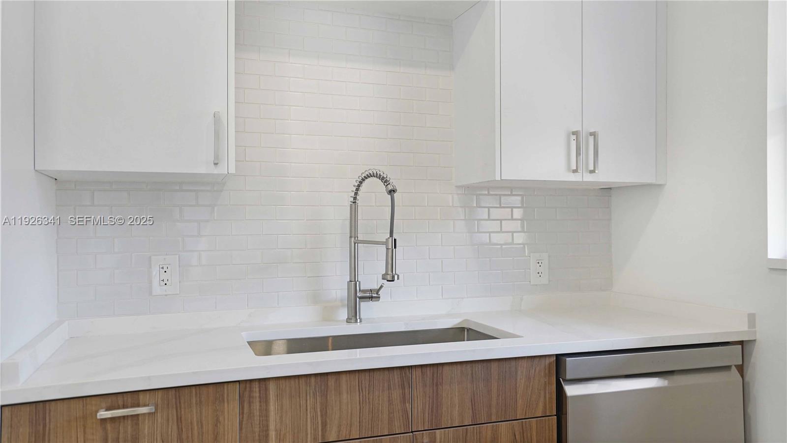 WAVERLY PLACE - Residential Lease