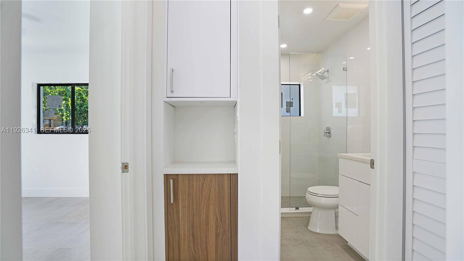 WAVERLY PLACE - Residential Lease