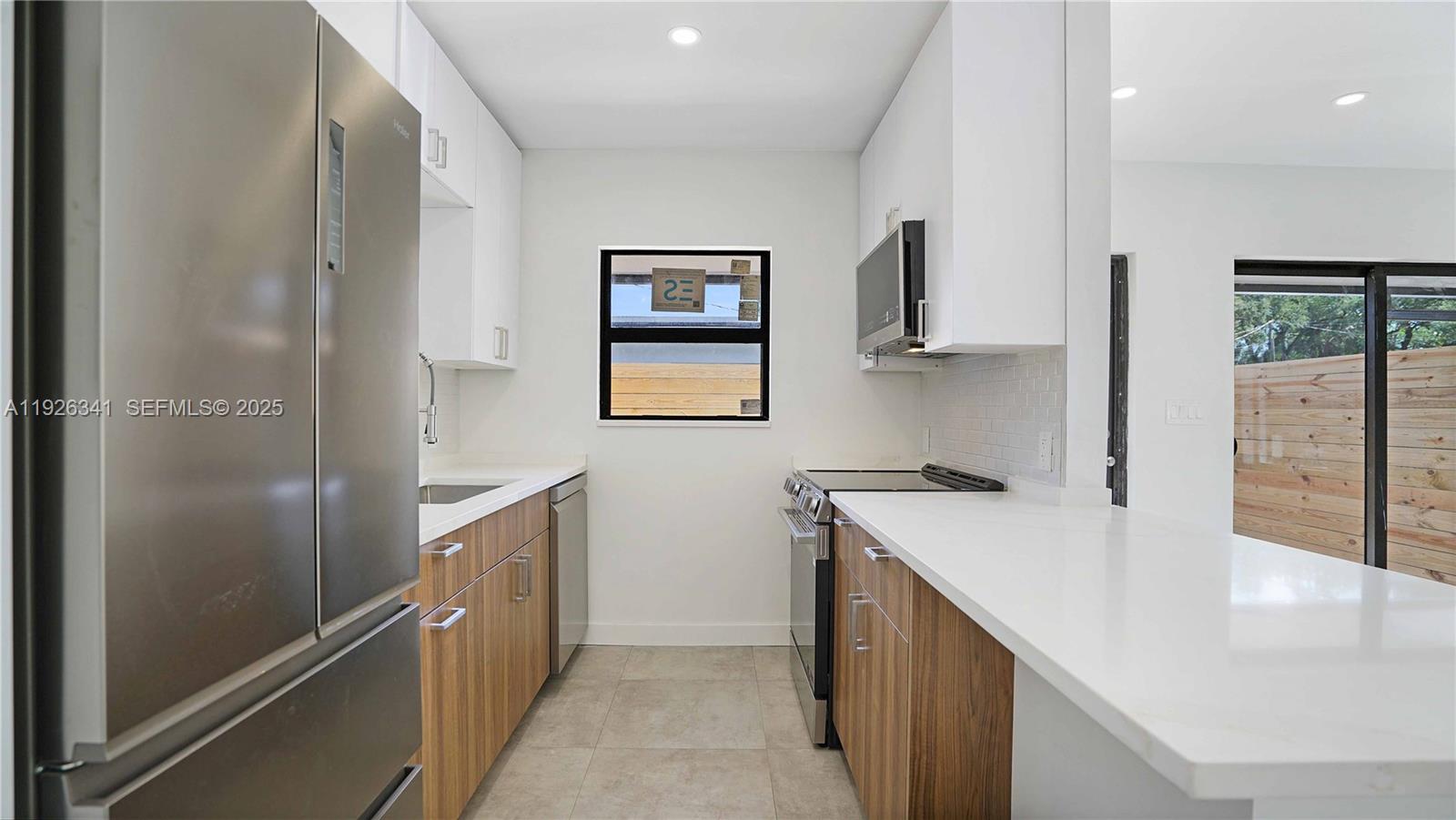 WAVERLY PLACE - Residential Lease