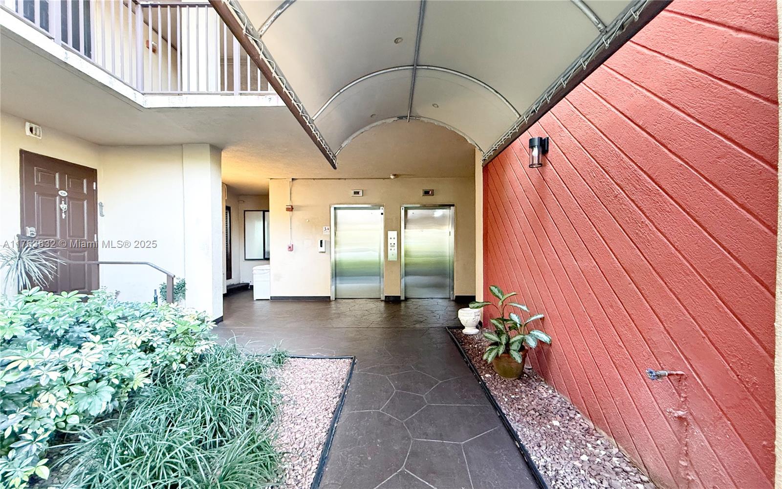 CYPRESS BEND CONDOMINIUM - Residential